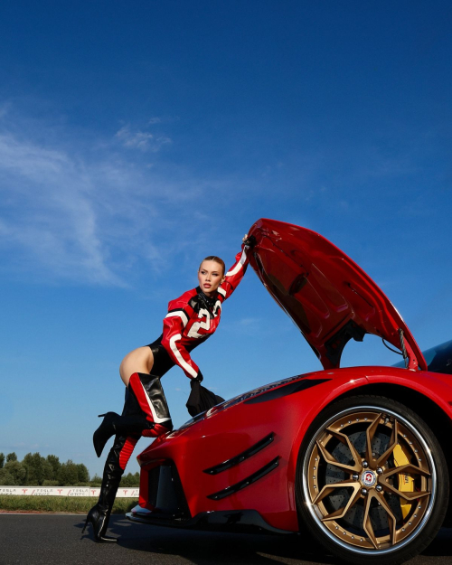 Viktoria Apanasenko at a photoshoot, August 2025 14