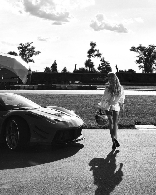 Viktoria Apanasenko at a photoshoot, August 2025 1