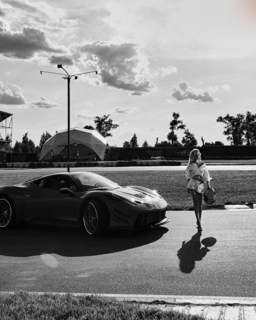 Viktoria Apanasenko at a photoshoot, August 2025 3