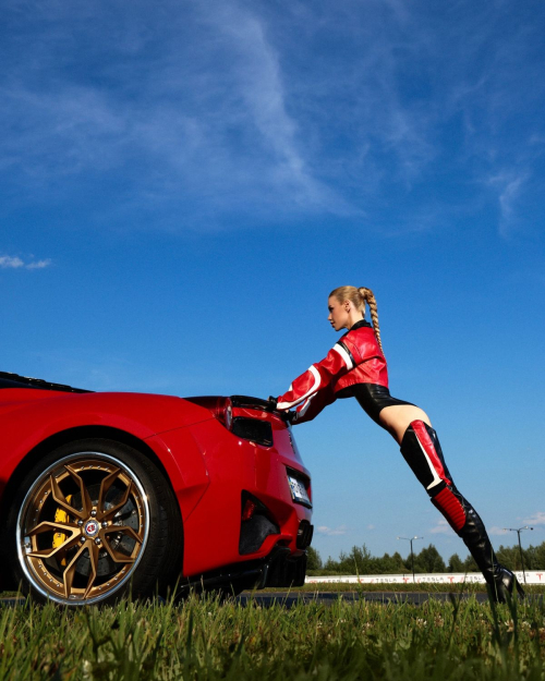 Viktoria Apanasenko at a photoshoot, August 2025 8