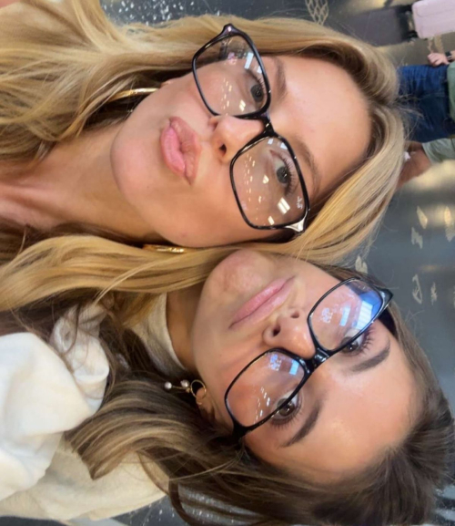 Xandra Pohl shines in Instagram photo, August 2025 7