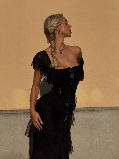 Alexis Ren for Sereia Jewelry Summer 2025, September 2025 3