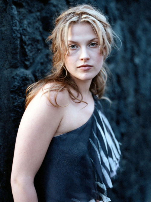 Ali Larter photoshoot, 2005 6