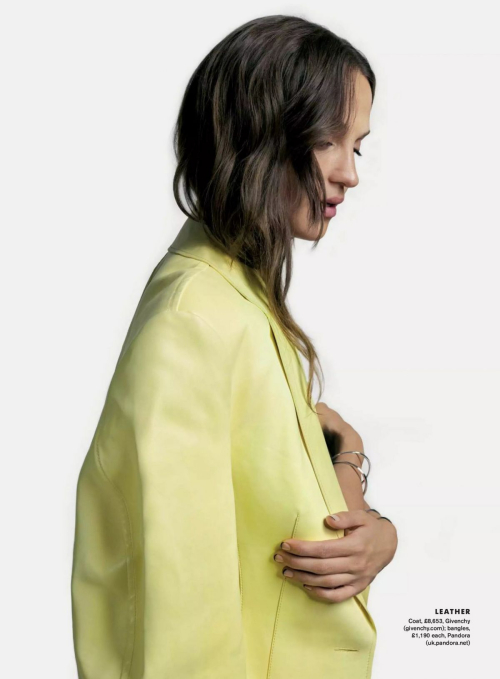 Alicia Vikander in Stylist Magazine, Sep 2025 5
