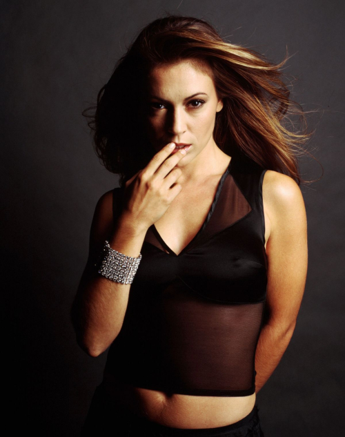 Alyssa Milano photoshoot, 2001 5
