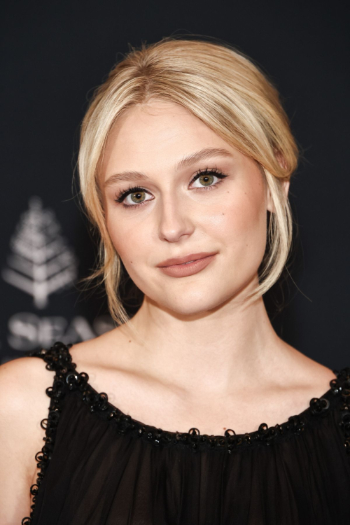 Alyvia Alyn Lind at Road to Golden Globes TIFF, September 2025 6