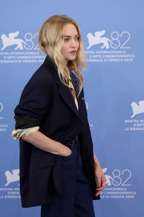Amanda Seyfried at Testament of Ann Lee photocall Venice, September 2025 2