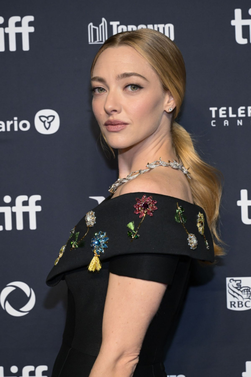 Amanda Seyfried at The Testament of Ann Lee TIFF Premiere, Sep 2025 1