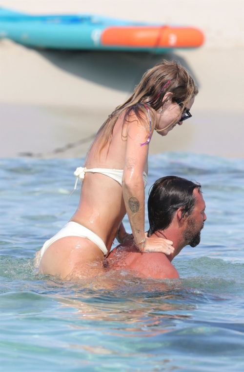 Chiara Ferragni and Giovanni Tronchetti in Ibiza, August 2025 6