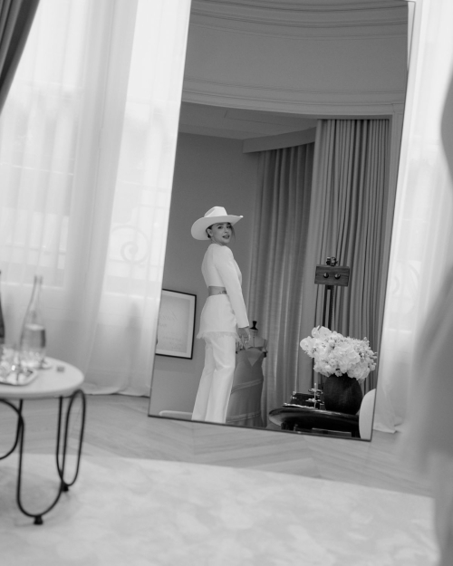 Chloe Moretz and Kate Harrison at Louis Vuitton wedding fittings, August 2025 6
