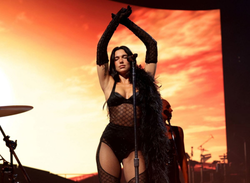 Dua Lipa Performs on Radical Optimism Tour in Toronto, September 2025 5