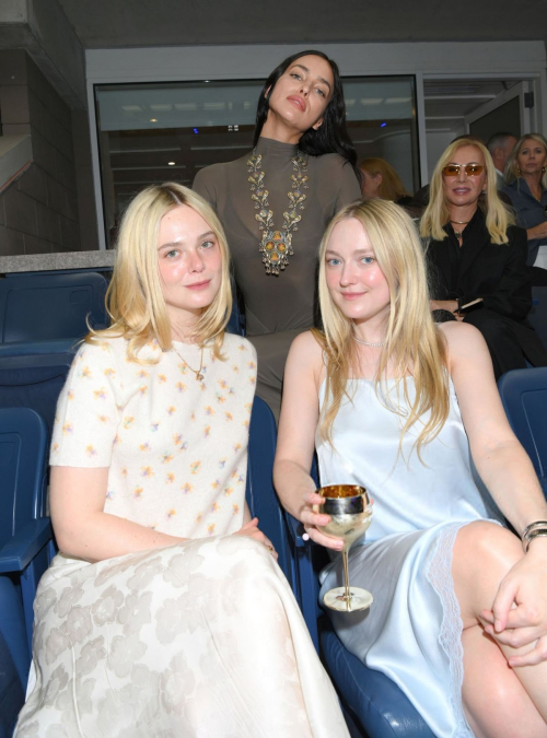 Elle and Dakota Fanning at US Open Men’s Final, Sep 2025 1