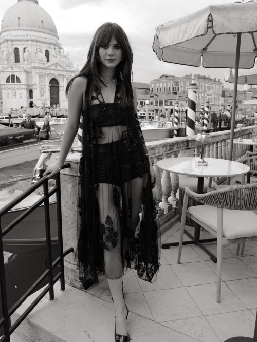 Emilia Jones black and white photoshoot Venice, August 2025 2
