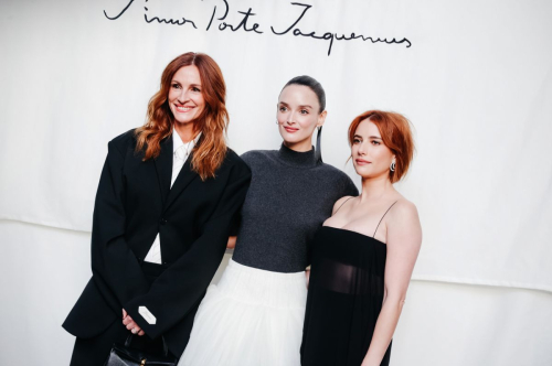 Emma and Julia Roberts at Jacquemus Veuve Clicquot Event, Sep 2025 1