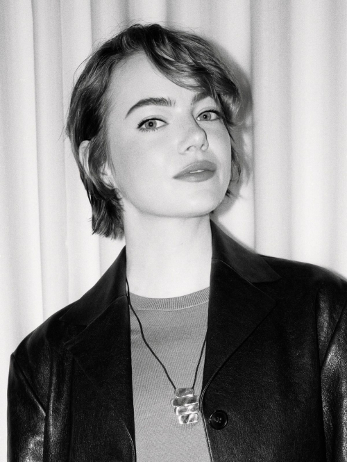 Emma Stone Bugonia press photoshoot NYC, September 2025 4