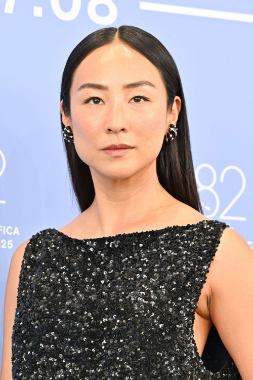 Greta Lee at A House of Dynamite Photocall – Venice Film Festival 2025 3