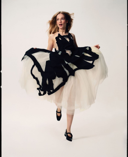 Hannah Dodd for The Glossary Magazine, Sep 2025 8