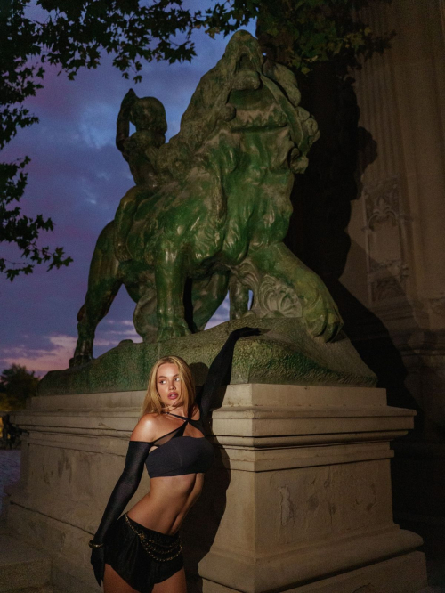 Ilona Arsentieva photoshoot, September 2025 15
