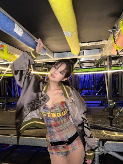 Jennie Kim shows off style in Instagram photos, September 2025 1