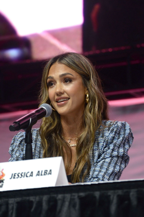 Jessica Alba at Lucas Museum of Narrative Art Panel Los Angeles Comic Con, September 2025 6