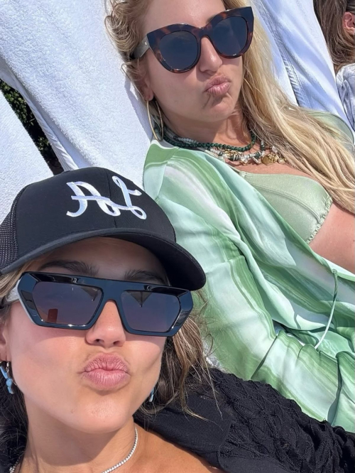 Jessica Alba – Instagram Photos, September 2025 1