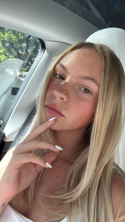 Jordyn Jones glows in Instagram photos, September 2025 3