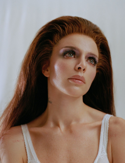 Julia Fox poses for Rollacoaster Magazine, Winter 2023 2