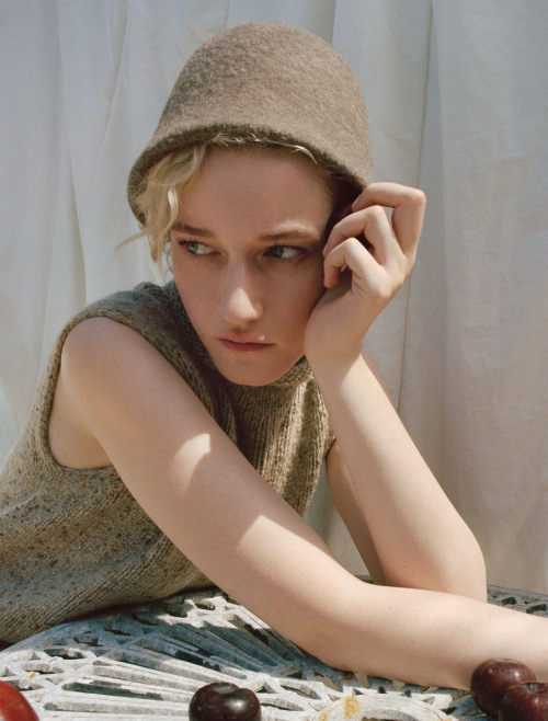 Julia Garner Pop Magazine Issue 53, September 2025 2