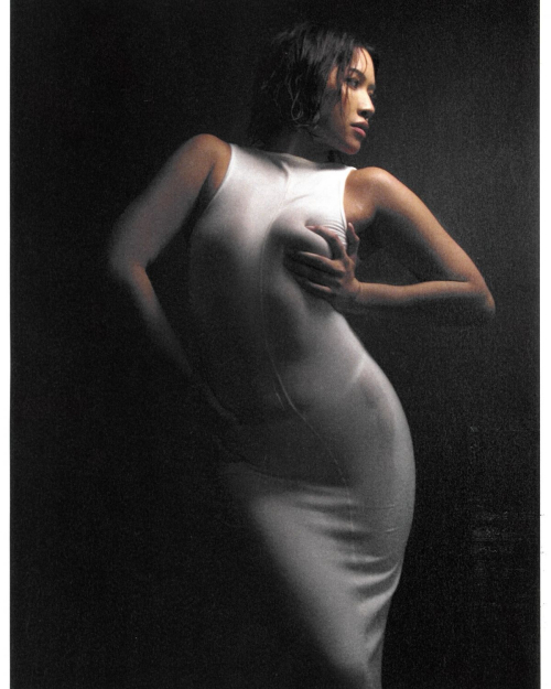 Julia Kelly stunning photoshoot, September 2025 6