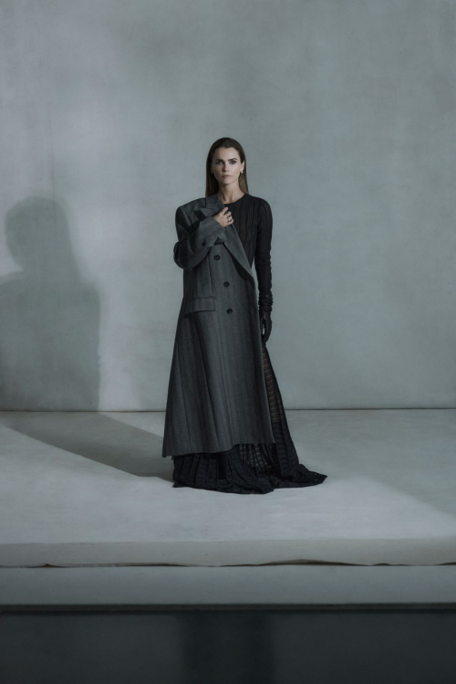 Keri Russell for WWD Weekend, September 2025 1