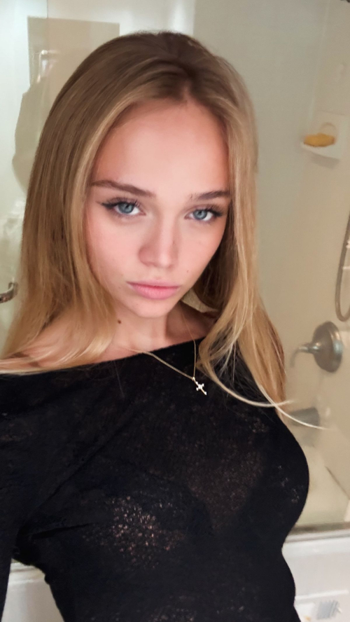 Kyla Dodds Instagram Photos and Videos, September 2025 13