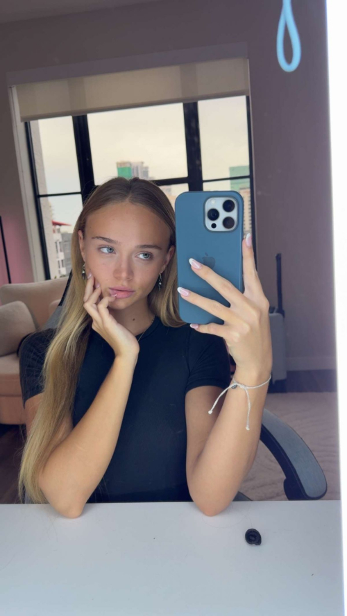 Kyla Dodds instagram photos, September 2025 4
