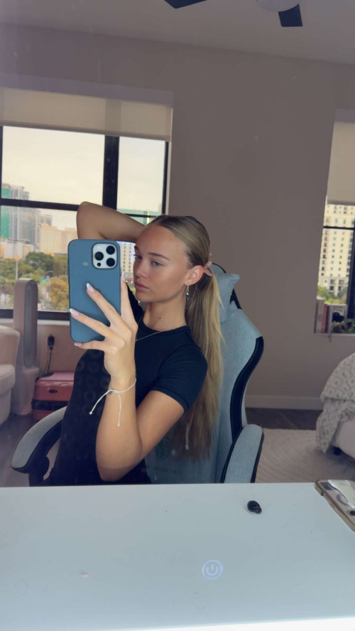 Kyla Dodds instagram photos, September 2025 5