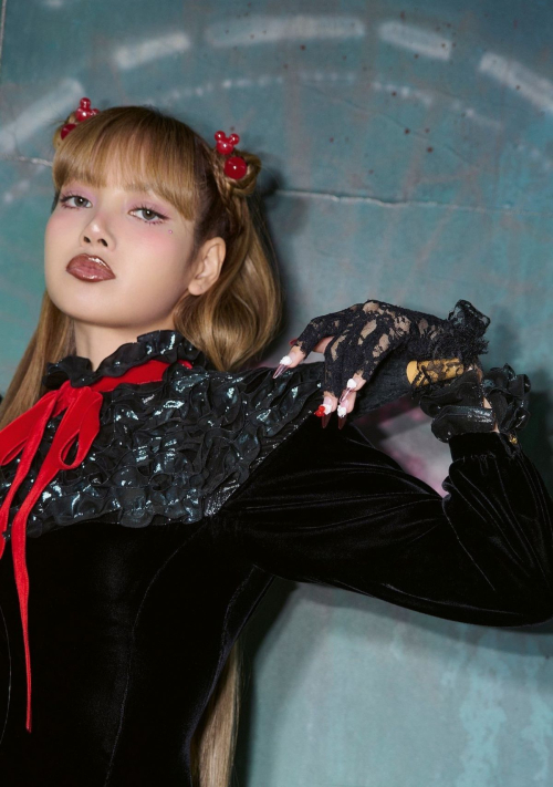 Lalisa Manobal for AnOther Magazine, Autumn 2025 2