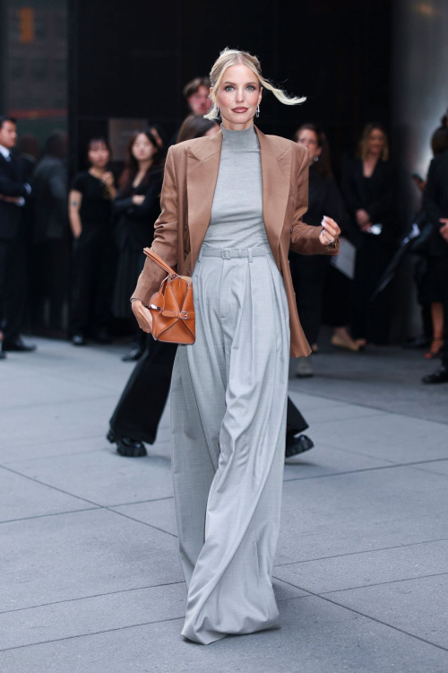Leonie Hanne Ralph Lauren NYFW, September 2025 4