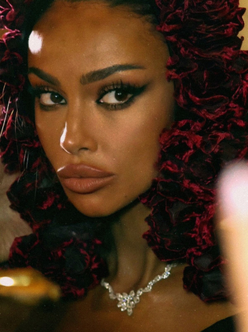 Madalina Ghenea Photoshoot Venice Film Festival, Sep 2025 9