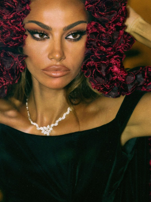 Madalina Ghenea Photoshoot Venice Film Festival, Sep 2025 19
