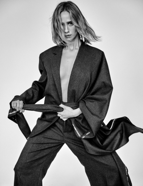 Maria Bakalova for Numero Netherlands, August 2025 15