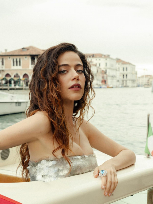Molly Gordon looks chic at Venice photoshoot, September 2025