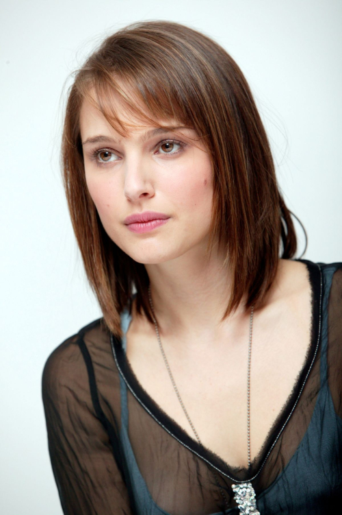 Natalie Portman at Closer Press Conference Beverly Hills, 2004 3