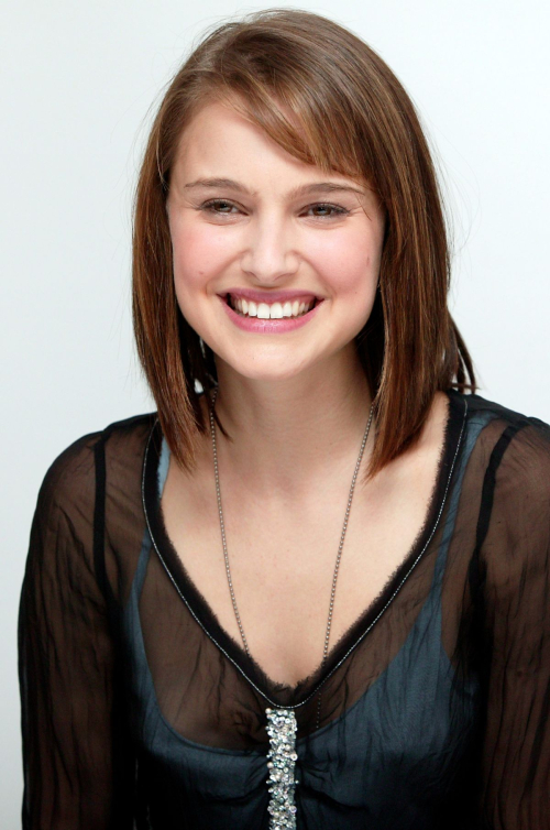 Natalie Portman at Closer Press Conference Beverly Hills, 2004 5