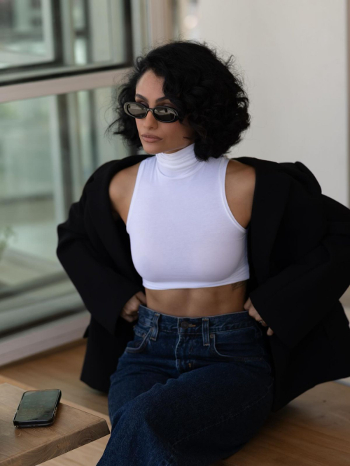 Nazanin Mandi Instagram Photos, September 2025