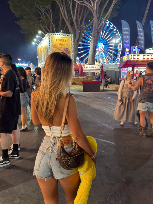 Nicky Gile – Instagram Photos, September 2025 12