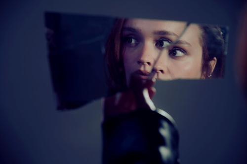 Olivia Cooke and Robin Wright for LA Times, Sep 2025 3