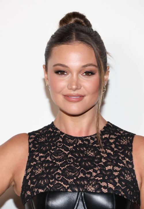 Olivia Holt at Michael Kors Fashion Show, Sep 2025 4