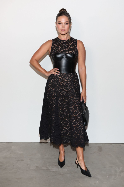 Olivia Holt at Michael Kors Fashion Show, Sep 2025 5