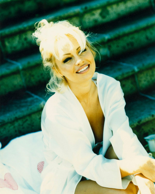 Pamela Anderson Photoshoot, 1995 28
