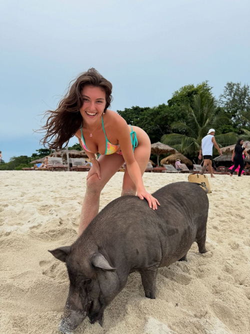 Rachel Pizzolato – Instagram Photos & Video, September 2025 11