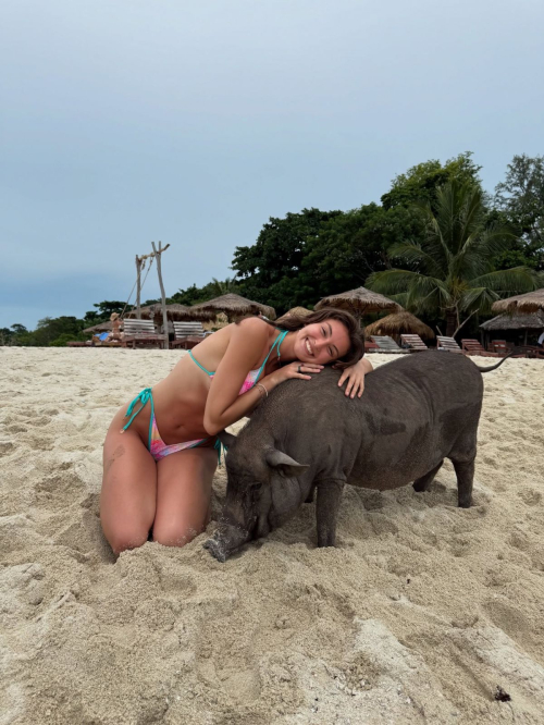 Rachel Pizzolato – Instagram Photos & Video, September 2025 6