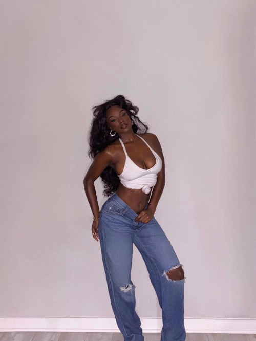 Savannah Perkins instagram photos, September 2025 12
